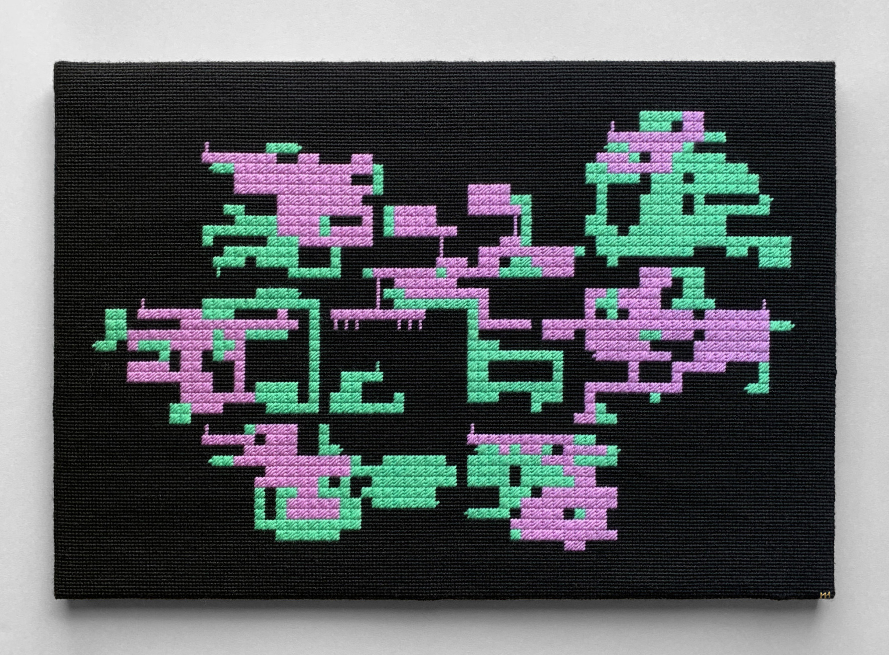  / Needlepoint of the map from *Metroid Fusion* video game, in its GBA version. Art by artist Marine Beaufils.